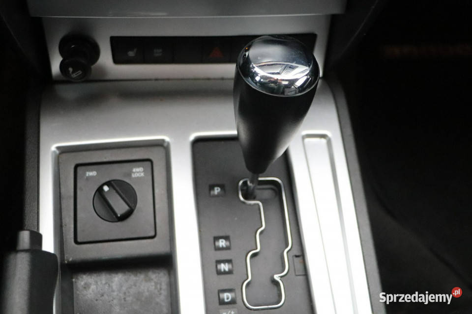 Dodge Nitro SKÓRA klima automat 4x4 hak Opole