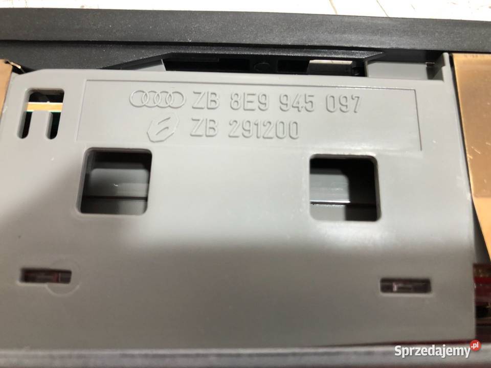 Audi A4 B6 Kombi Avant 20002004 Światło lampa Skarżysko-Kamienna