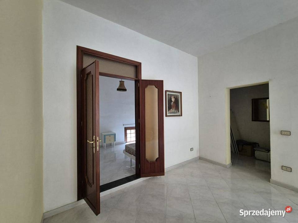 Na sprzedaż cześć kamienicy Carini Sycylia Słupca