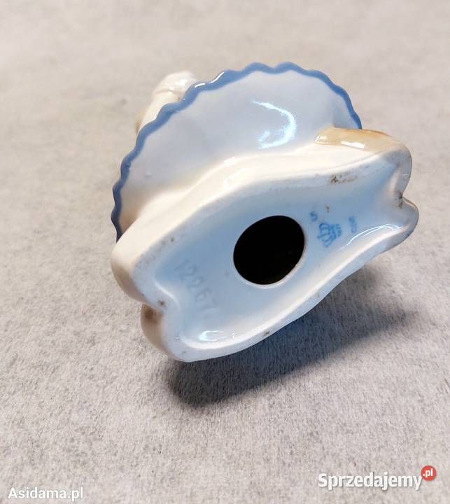 Lippelsdorf Porcelanowa figurka Dziewczynka Suwałki