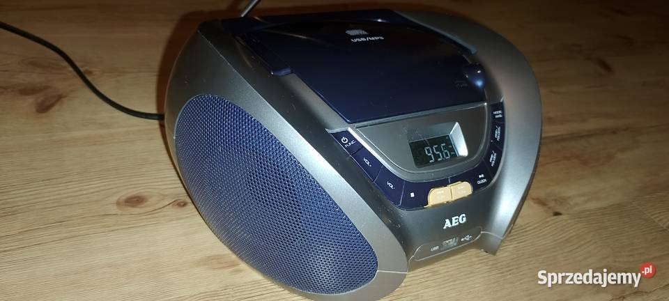 Boombox AEG SR 4358 CDMP3USB Stan Czysty Dźwięk Wąbrzeźno