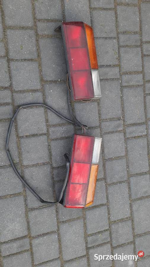 Oryginalne lampy tył vw Jetta 1 kompletna z Ostrowiec Świętokrzyski