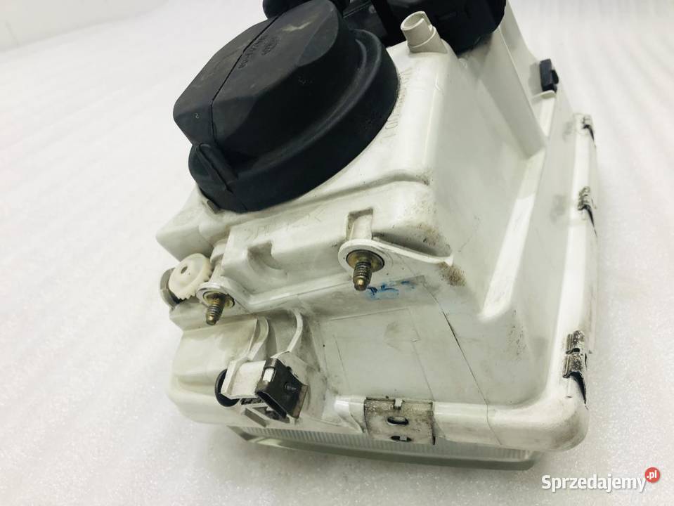 LAMPA LEWY PRZÓD XENON VOLVO V40 1AG00834101 EU osobowe wielkopolskie sprzedam