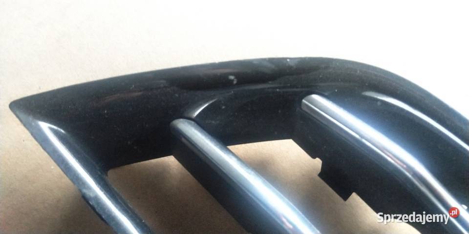 Audi A8 D4 0913 kratka zderzaka lewa łódzkie Łódź