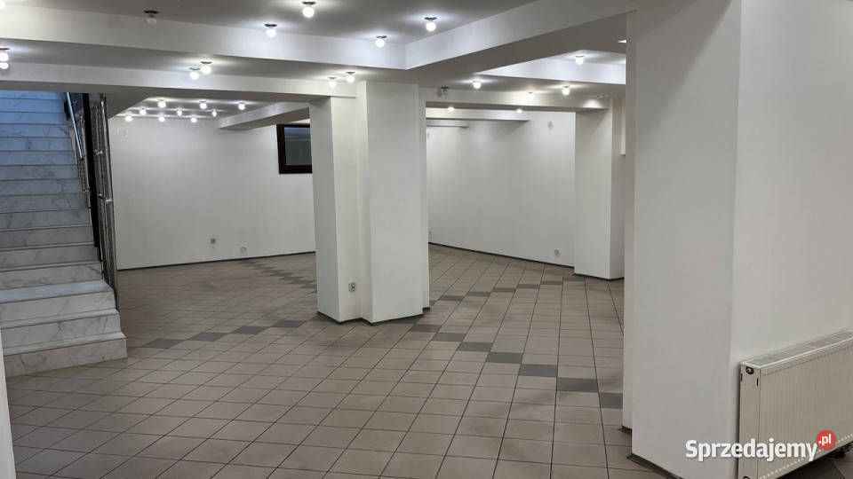 Lokal handlowousługowy Rynek Nowy Targ 125m2