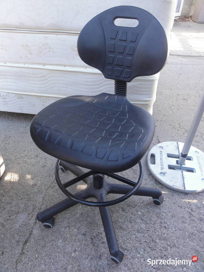 fotel biurowy wysoki ring base Nowy Styl Negro