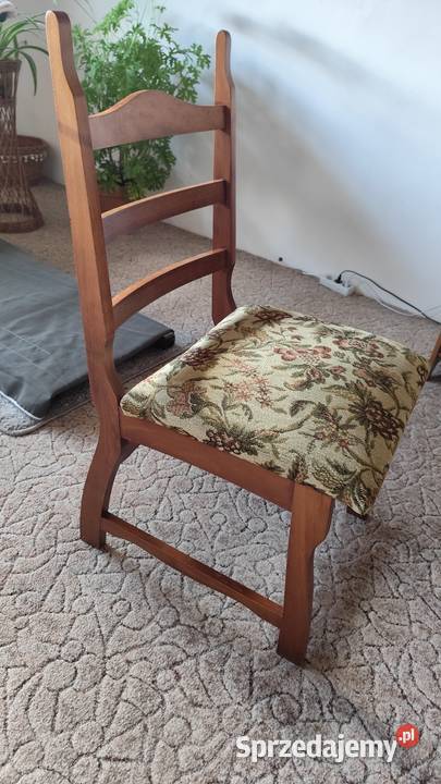 Cztery drewniane krzesła rustykalne vintage Hażlach sprzedam