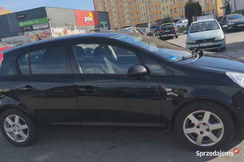 Opel Corsa D 14 16V 2010r 5 Drzwi 1398cm3 Wałbrzych