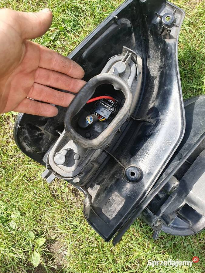 Lampa tylna prawa lewa Renault Espace III 9603 małopolskie Kraków