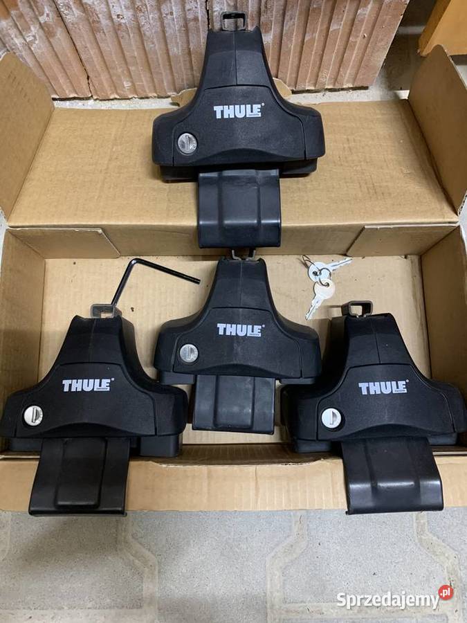 Stopy bagażnika dachowego Thule do BMW E87 5d Radom