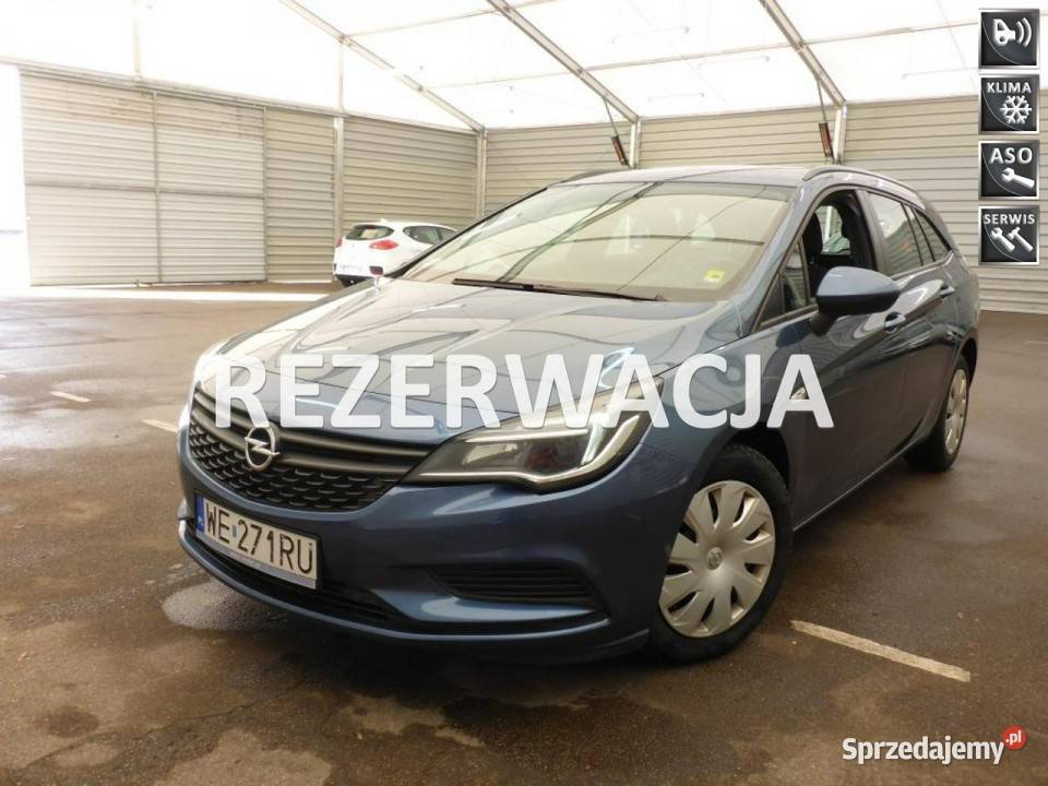 Opel astra salon