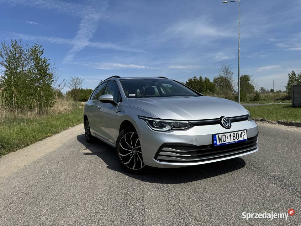 VW Golf VIII 15 eTSI 150 Automat DSG KOMBI SALON