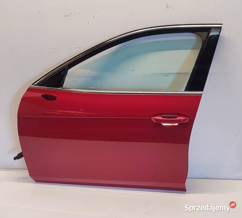 SKODA SUPERB 4 DRZWI LEWY PRZÓD LS3M 3J0831051