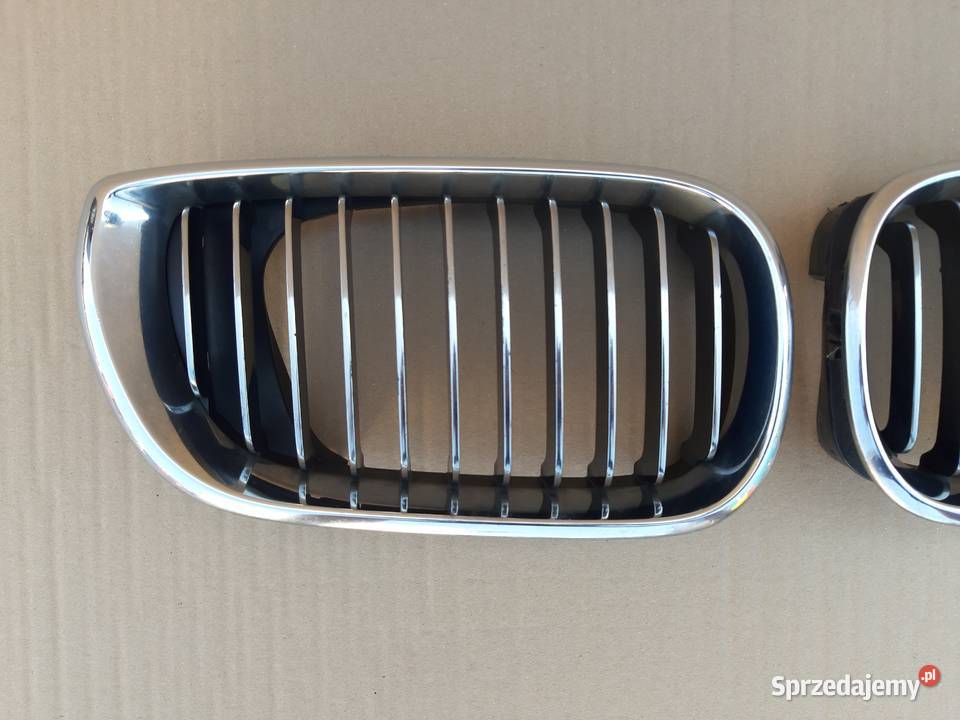 BMW E46 LIFT GRILL NERKI ATRAPA CHROM 70305490 Trzciel sprzedam