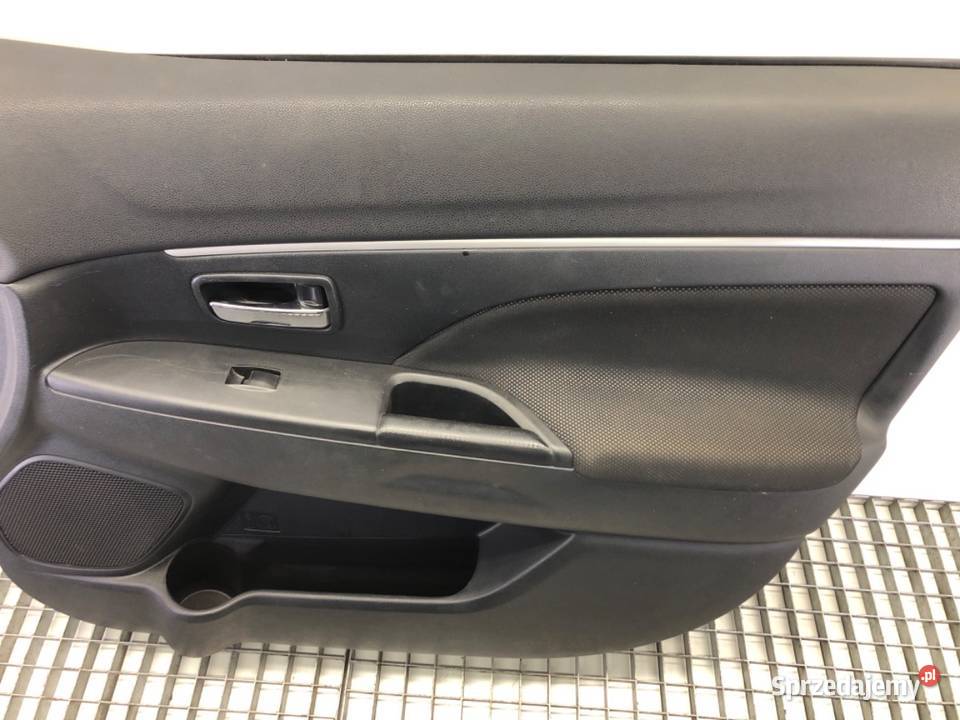 BOCZEK DRZWI PRAWY PRZÓD MITSUBISHI ASX SUV Tapicerki samochodowe