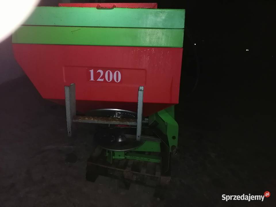 Rozsiewacz nawozów Unia Brzeg 1200 Czernice Borowe