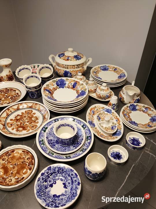 Zestaw fajansu włocławskiego