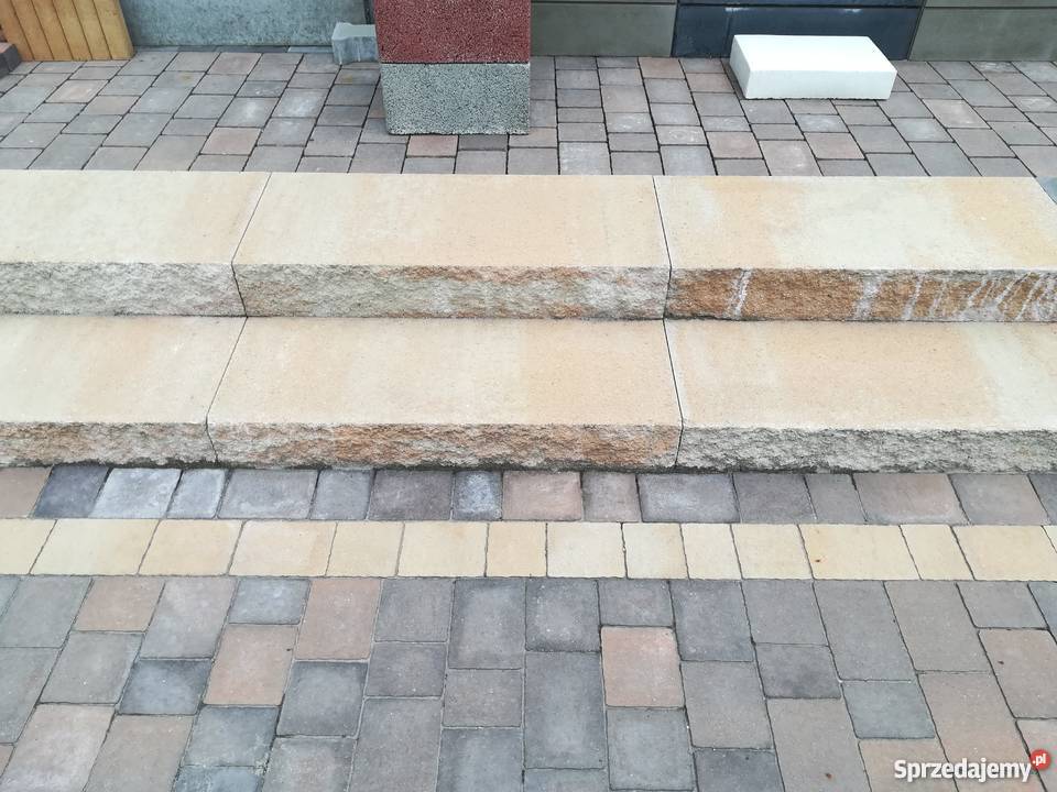 Stopień schodowy betonowy pastello Split Libet