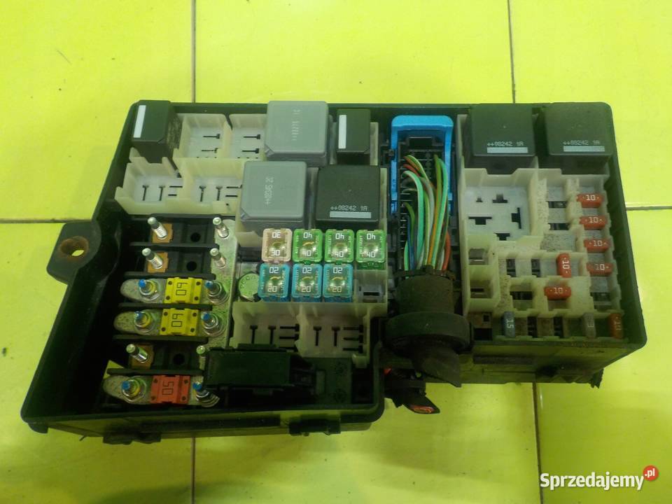 FOCUS C LIFT 16 B 08r 5D skrzynka bezpiecznikow Skrzynki bezpieczników mazowieckie