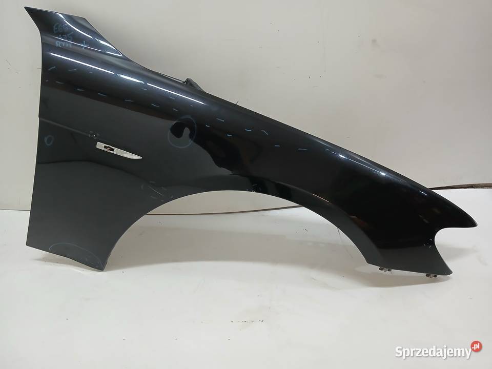 BŁOTNIK PRAWY PRZEDNI BMW E65 4759 BLACK osobowe Strzyżewice