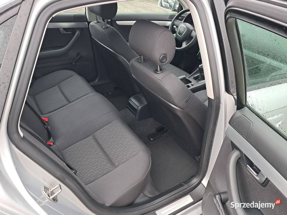 Audi a4 b7 16 mpi super stan Rok produkcji 2006 Łask