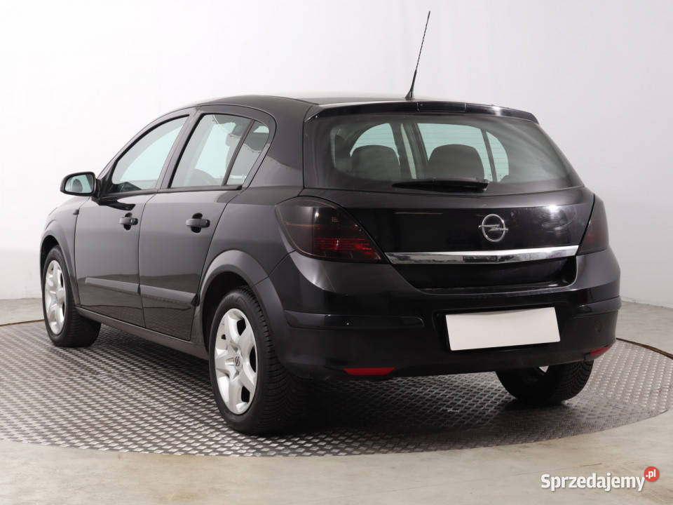 Opel Astra 14 16V Hatchback Katowice