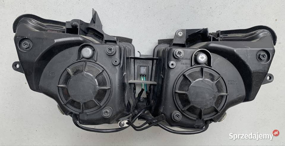 Lampa przednia CBR1000RR SC59 0811