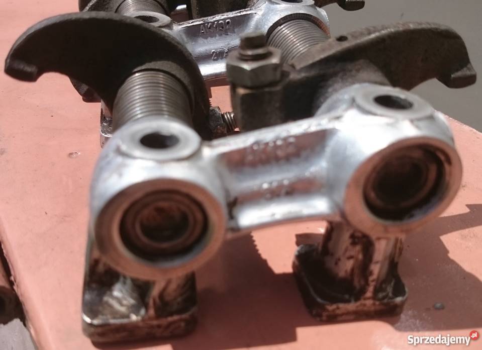 Klawiatura zaworów Fiat 125p FSO 4025652 AK 132 Motoryzacja Ostrów Wielkopolski