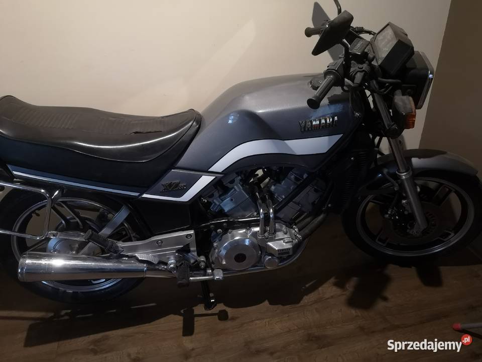 Yamaha ZX 550 stan kolekcjonerski nieuszkodzony Świecie