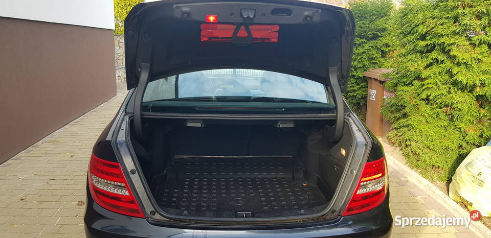 Mercedes w204 18 CGi z Niemiec uszkodzony silnik Tarnowskie Góry sprzedam