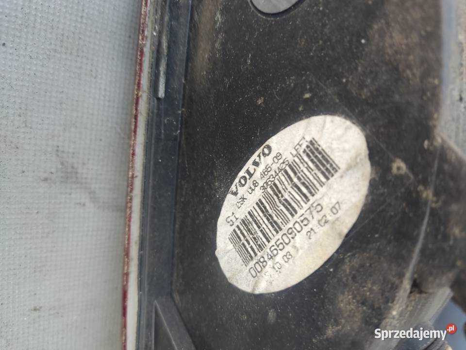 VOLVO XC90 I LAMPA TYLNA LEWA PRAWA 30634425 Radom