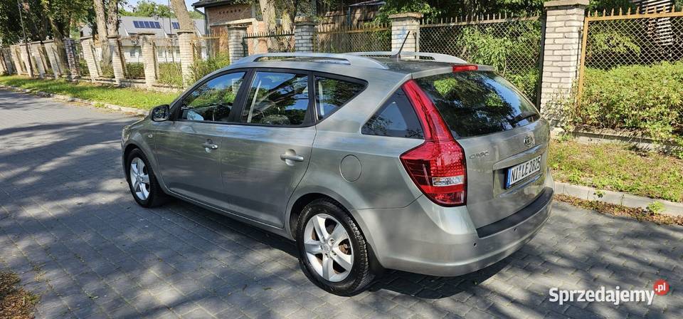 świeżo sprowadzona Kia Ceed 2012 16 CRDI 115 210000km Krasnobród