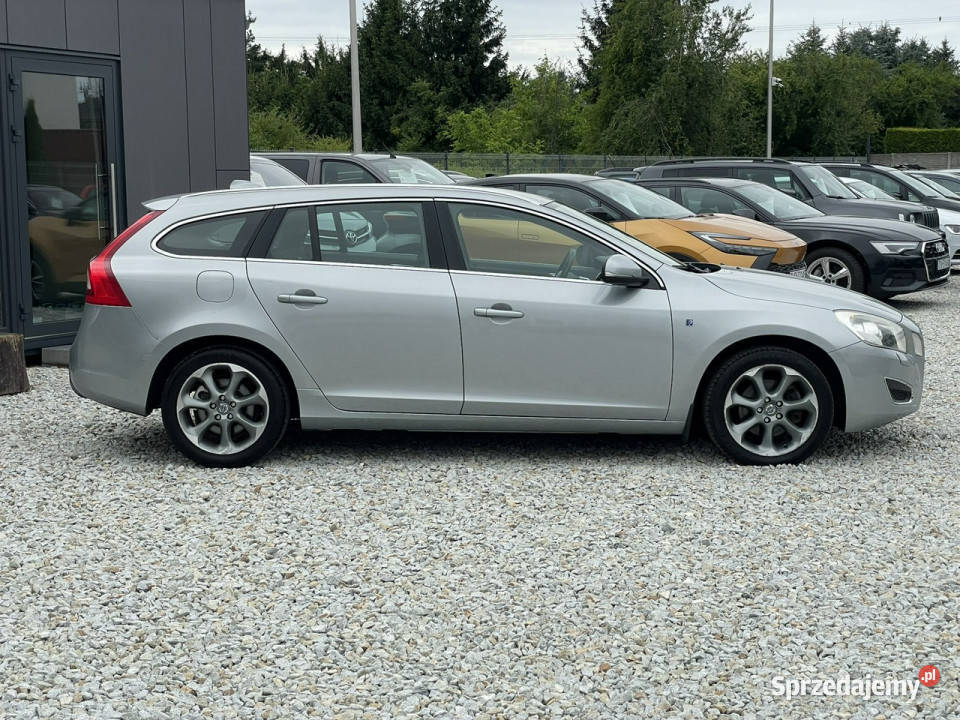 Volvo V60 16 D2 115 2012 skóry climatronic hak Wrocław
