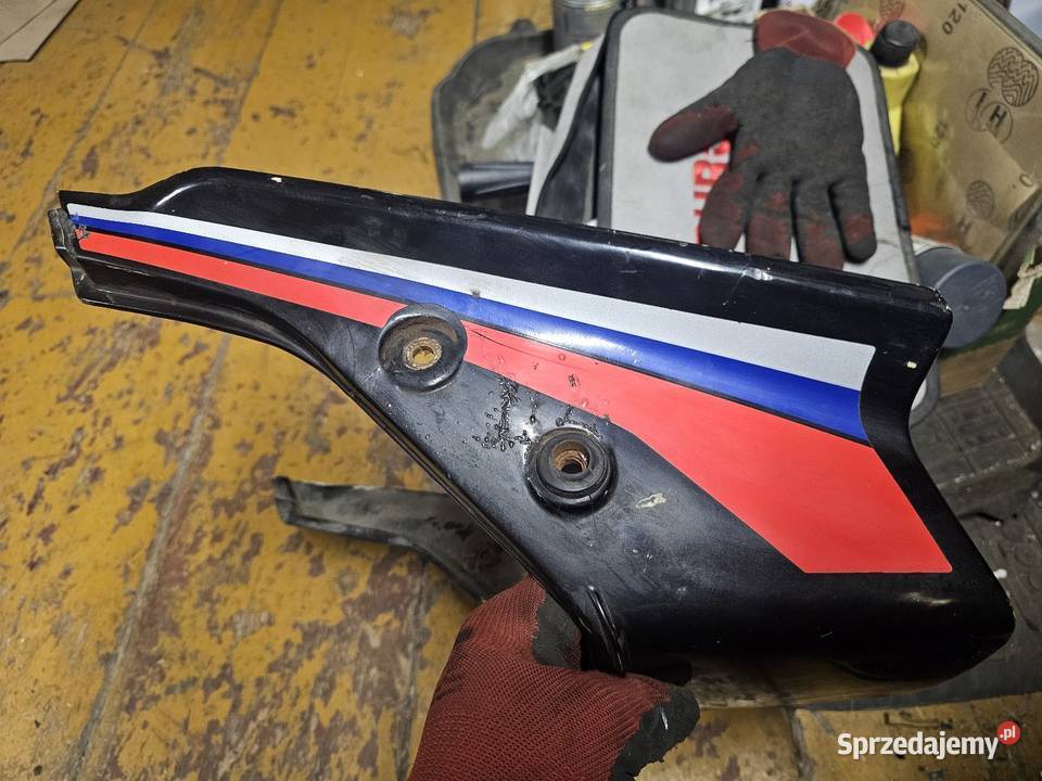 Yamaha RD 80 lc2 zadupek plastik tylny tył tylni dolnośląskie Jelenia Góra