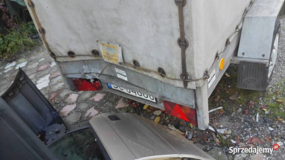 Uszkodzona przyczepka z dokumentami Częstochowa