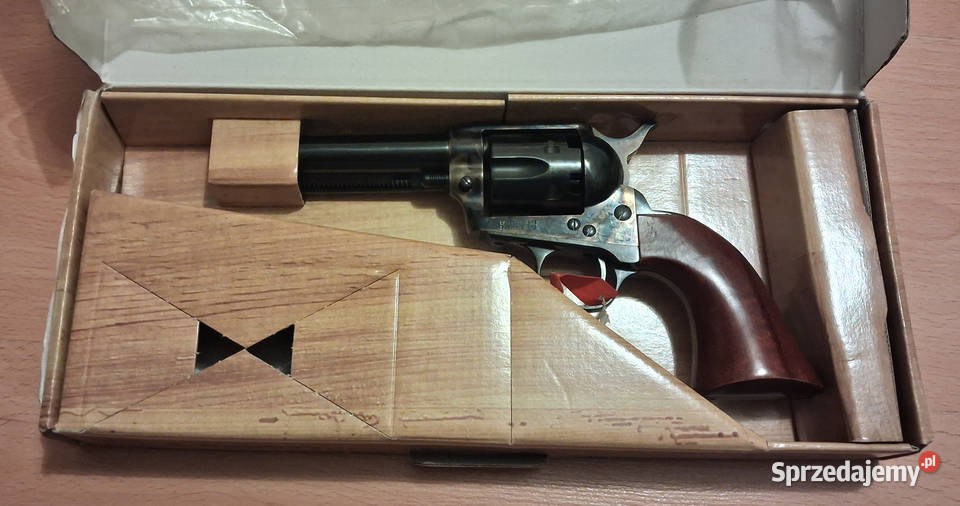 Rewolwer czarnoprochowy Uberti Cattleman kal 44 Warszawa