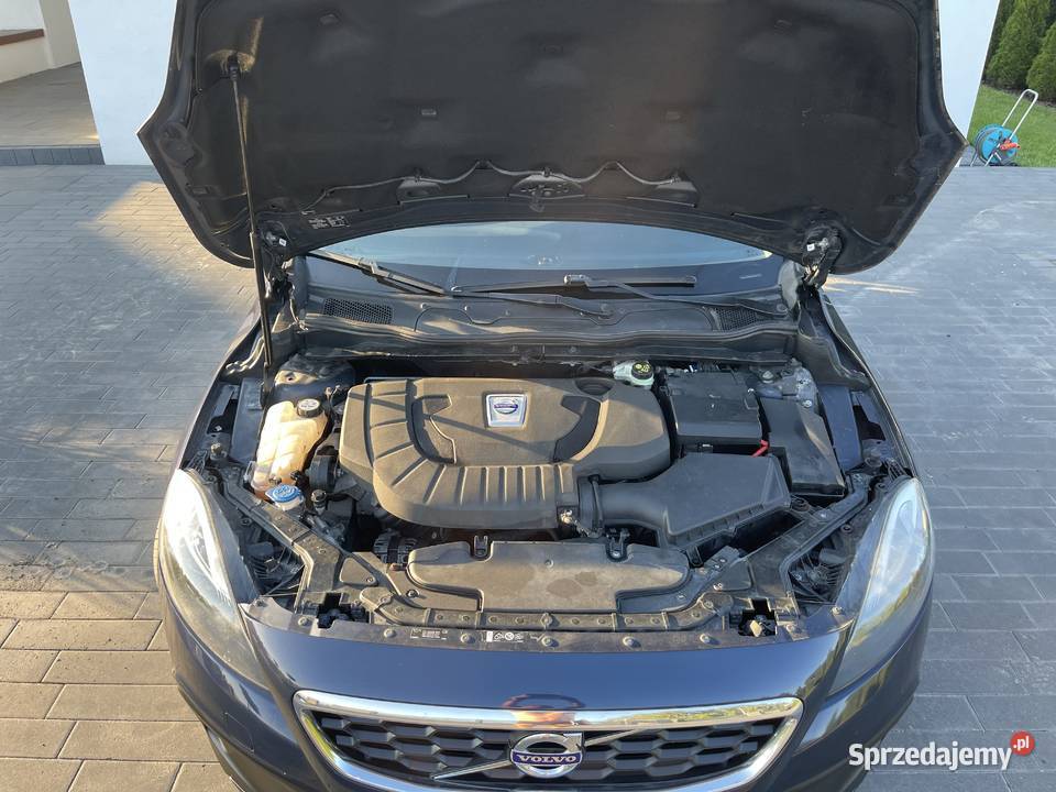 VOLVO V40 Cross Country 20 Diesel 150 5 Płock