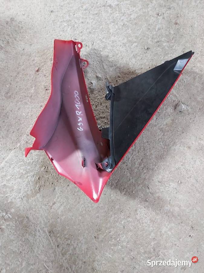 Suzuki gsxr 1000 owiewka czacha boczek Stan Elementy nadwozia Chojnice sprzedam