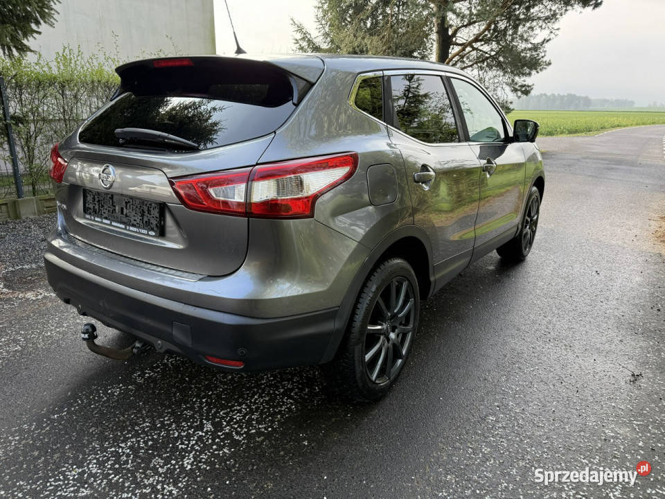 Nissan Qashqai 12 benzyna 117 148 kamera 360