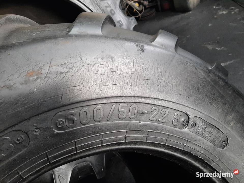 Opona używana rolnicza 60050225 60050R225 Pozostałe Zaścianki