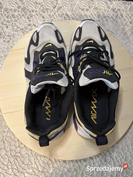 Buty sportowe Nike Air męskie rozmiar 425 EU Radom