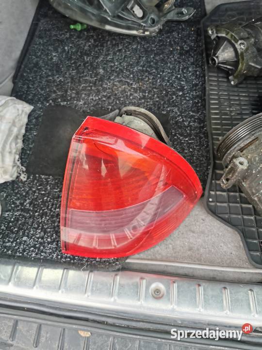 Citroen C5 HB lampa tylna prawa osobowe Zawiercie