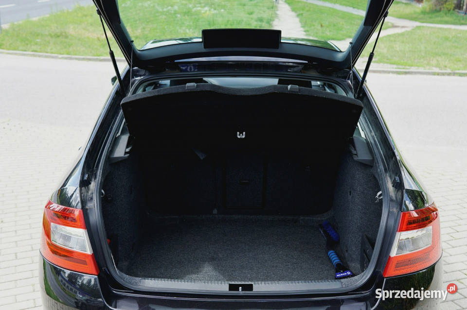koda Octavia salon Polska 16 TDi 150 Elegance Warszawa
