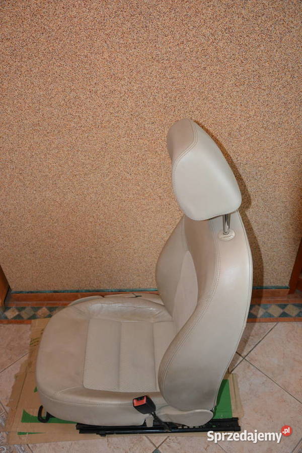 Fotel pasażera Skoda octavia 2 skóra jasna Rok produkcji 2009 podkarpackie Jarosław
