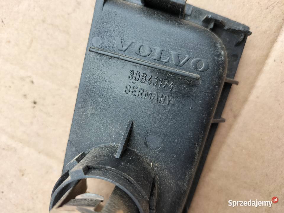 VOLVO V70 S60 XC70 30643174 GNIAZDO ZAPALNICZKI osobowe lubelskie Kamień-Kolonia