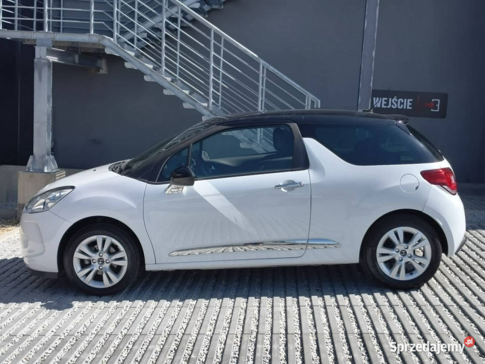 Citroen DS3 BENZYNKA mały przebieg czarny sufit małopolskie Kęty
