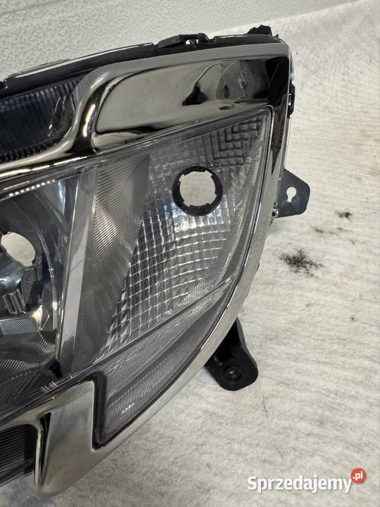 Halogen lewy przód Kia Proceed II 92201A28 Jasienica