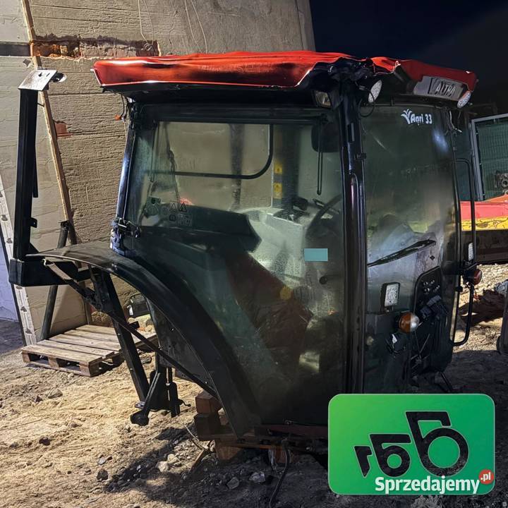 Kabina Valtra S292 Kabina i karoseria wielkopolskie Wilkowo sprzedam