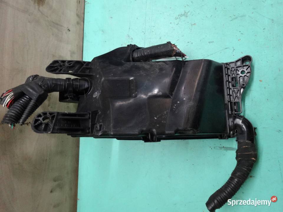 LEXUS IS II 22 D 06r skrzynka bezpieczników sprzedam