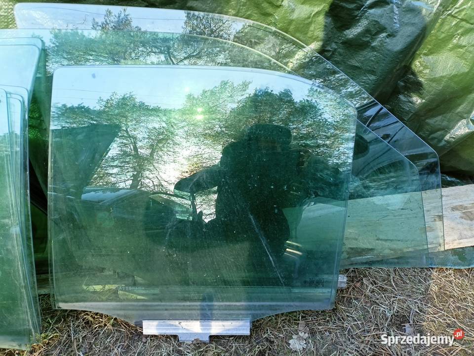 Mercedes W202 sedan kombi szyby boczne tylne Skarżysko-Kamienna
